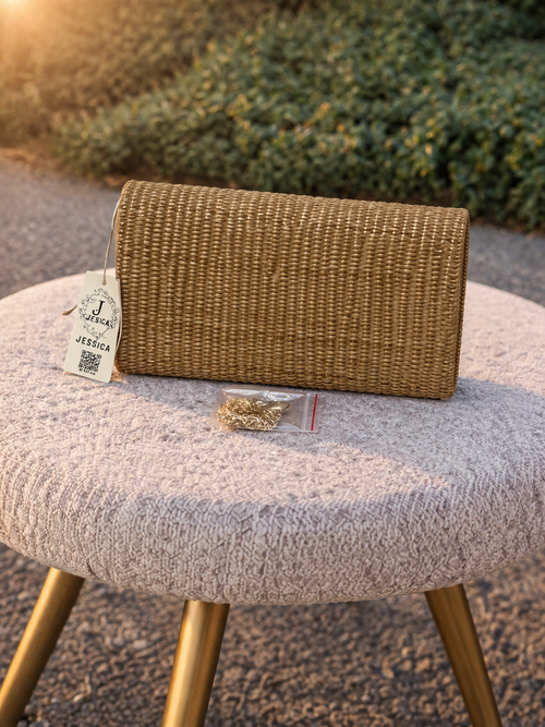 Pochette Bohème Naturelle – Sac Paille Élégant avec Chaîne Dorée