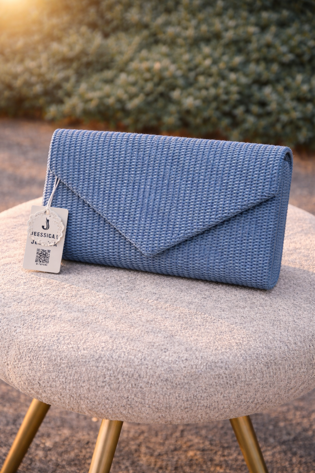 Pochette Bohème Chic Bleue – Sac Paille Élégant avec Chaîne