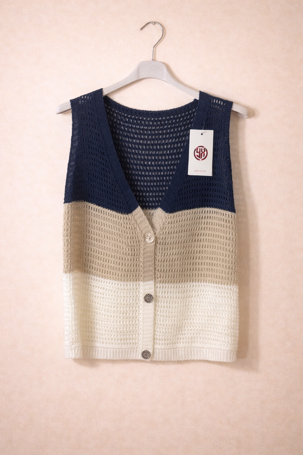 Gilet crochet color block – look chic & tendance été
