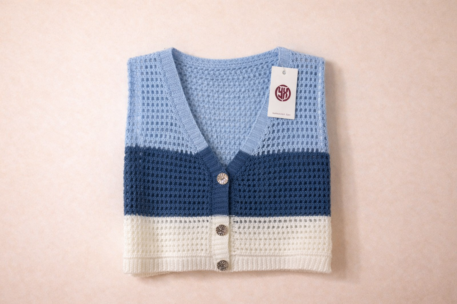 Gilet crochet color block – look chic & tendance été